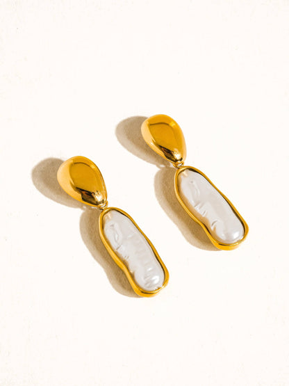 Félice Pearl Drop Earrings